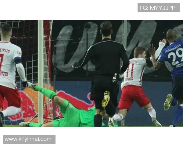 莱比锡友谊赛大胜多特蒙德五球逆转引发争议判罚全场沸腾
