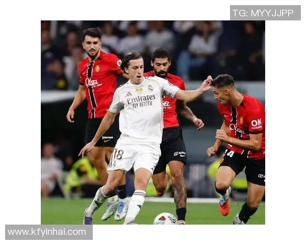 本菲卡逆袭曼联3-0胜利时刻成欧冠历史冷门引发全场狂欢