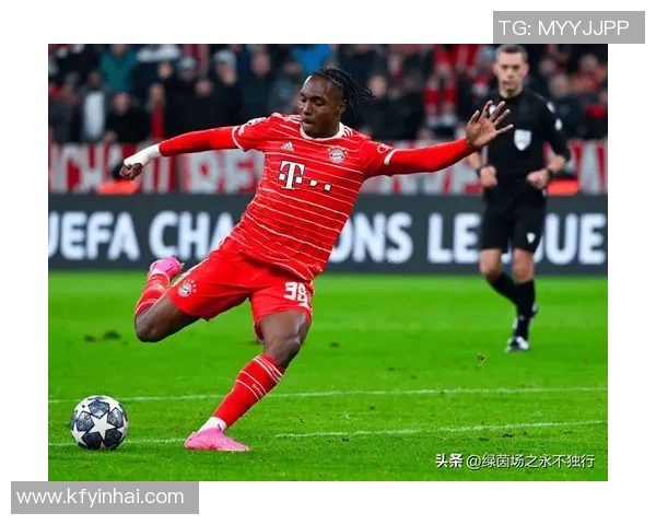 足总杯精彩对决:那不勒斯与拜仁战成平局乌龙球成比赛转折点