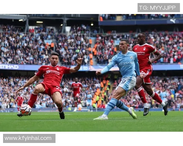 西甲焦点战曼城与那不勒斯激战成平乌龙球瞬间引发全场热议